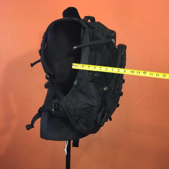 Camelbak Alpine Explorer Backpack 30L Black Survival Bag Hiking w/ 2 Bladders - Picture 4 of 16